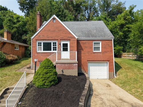 464 Willow Ave, Greensburg, PA, 15601-5773 | Card Image