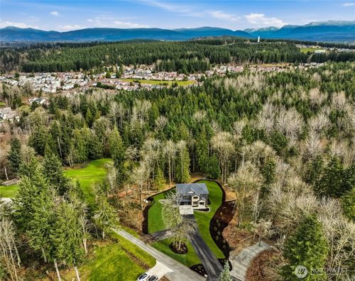 28020 243rd Ave Se, Maple Valley, WA, 98038-8113 | Card Image