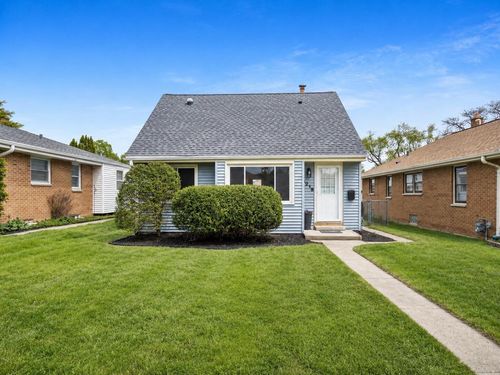 4218 N 71st Street, Milwaukee, WI, 53216 | Card Image