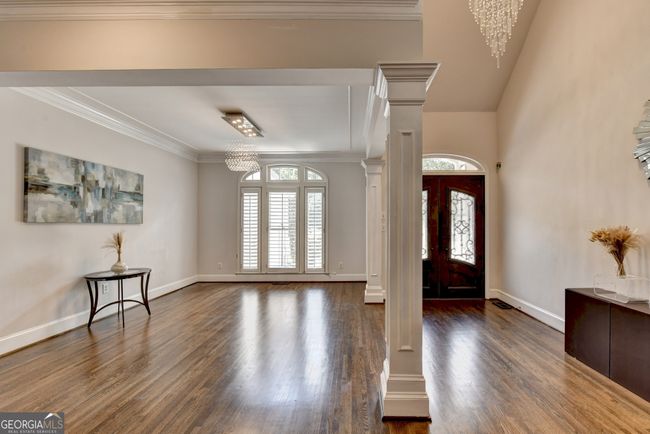 4580 Lakefield Bnd, House other with 6 bedrooms, 5 bathrooms and null parking in Berkeley Lake GA | Image 4