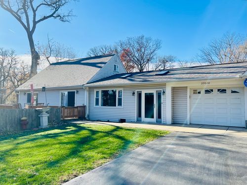 37020 N Helen Dr, Lake Villa, IL, 60046-9354 | Card Image