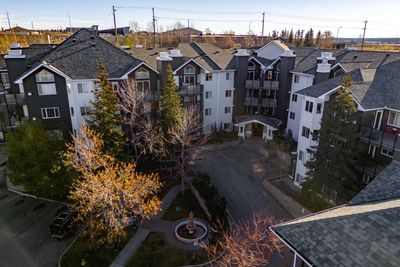 206 - 30 Sierra Morena Mews Sw, Condo with 2 bedrooms, 2 bathrooms and 1 parking in Calgary AB | Image 1