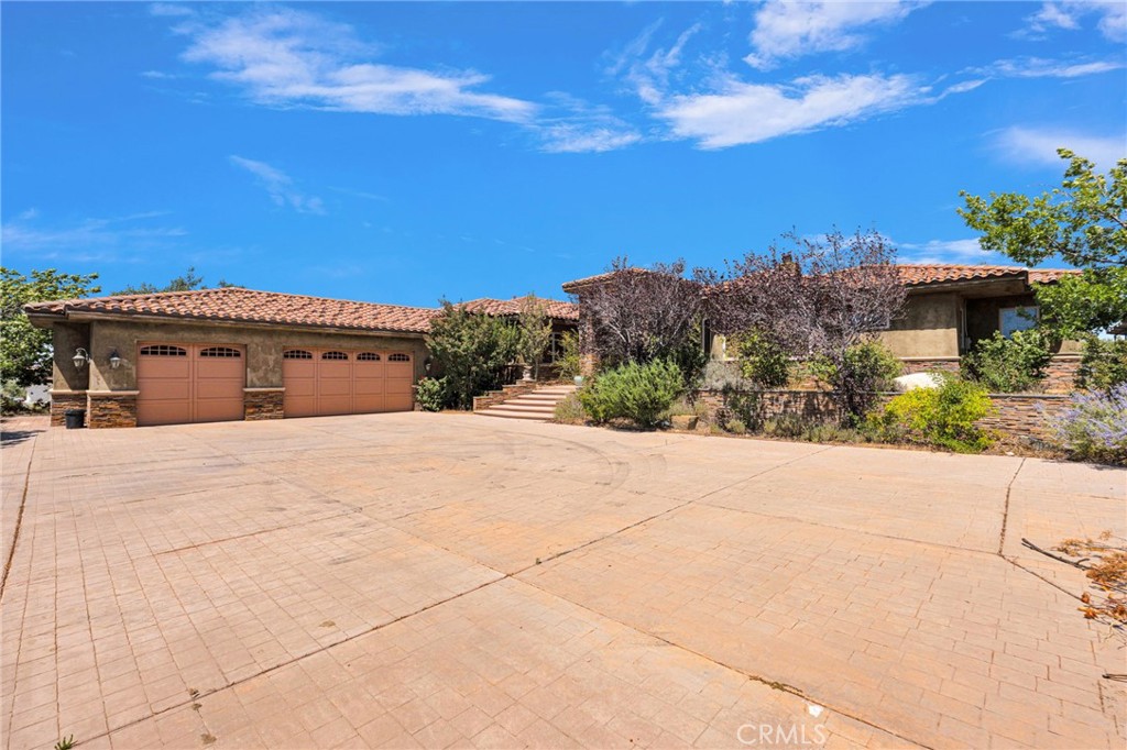 Residential in Oak Hills 2