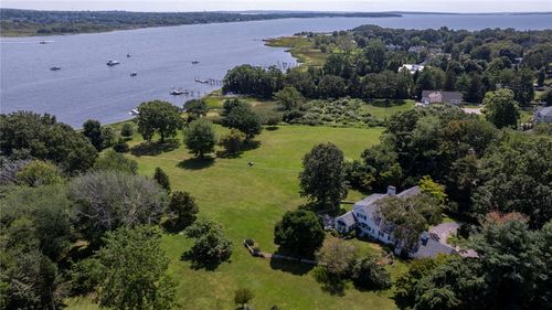 250 Rumstick Rd, Barrington, RI, 02806-4900 | Card Image