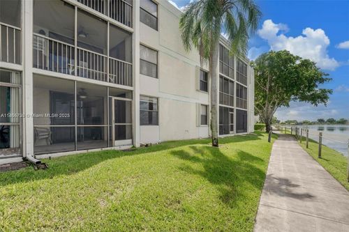 103-109 Lake Emerald Dr, OAKLAND PARK, FL, 33309-6201 | Card Image