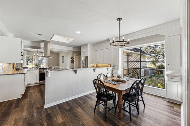 1014 River Plant Rd, Home with 3 bedrooms, 3 bathrooms and null parking in Eagle Lake TX | Image 5