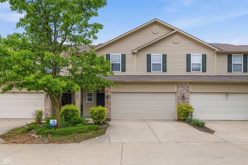 7022 Forrester Ln, Indianapolis, IN, 46217-8792 | Card Image