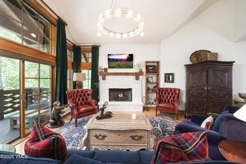 201-1087 Bachelor Rdg, Beaver Creek, CO, 81620 | Card Image