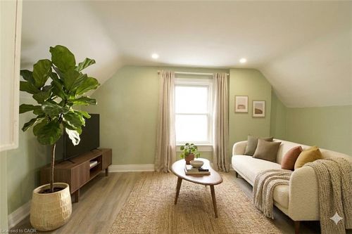 upper-1243 Langmuir Ave, London, ON, N5W2G2 | Card Image