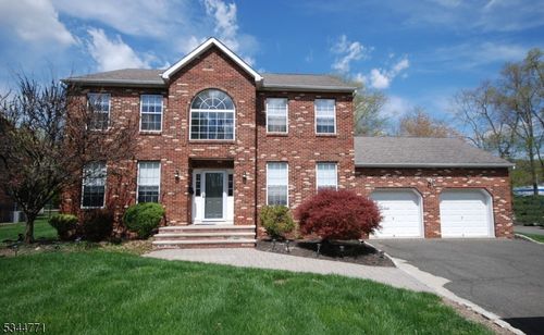 58 Greenbrook Rd, Green Brook, NJ, 08812-2622 | Card Image