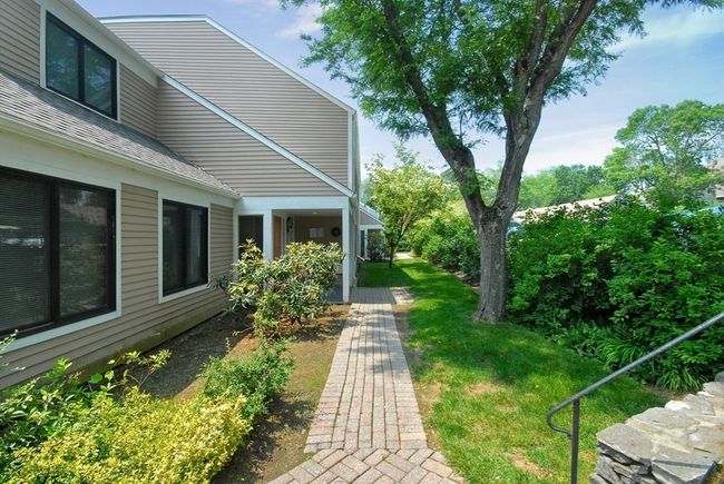 UNIT-3 - 19 Concord Greene, Condo with 2 bedrooms, 2 bathrooms and 1 parking in Concord MA | Image 27