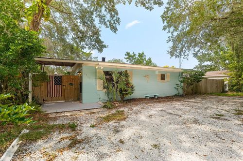 6129 Beacon Point Dr, WEEKI WACHEE, FL, 34607-1314 | Card Image