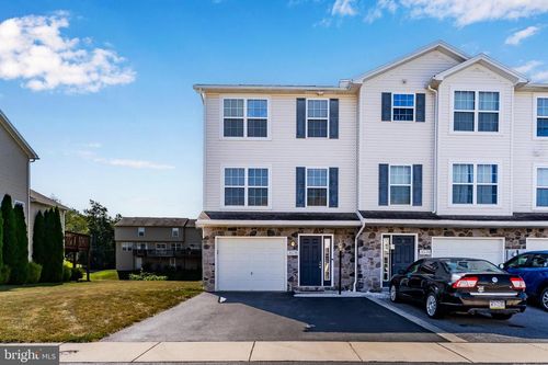 16-3578 Pinecrest Ct, Fayetteville, PA, 17222-9378 | Card Image