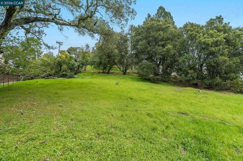 9 Charles Hill Rd, Orinda, CA, 94563 | Card Image
