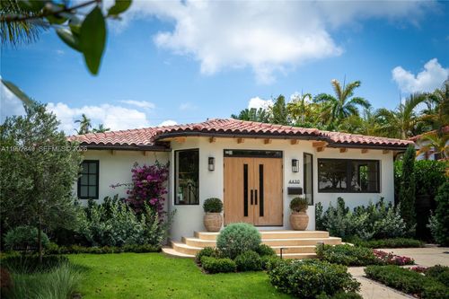 4430 Royal Palm Ave, Miami Beach, FL, 33140-3040 | Card Image
