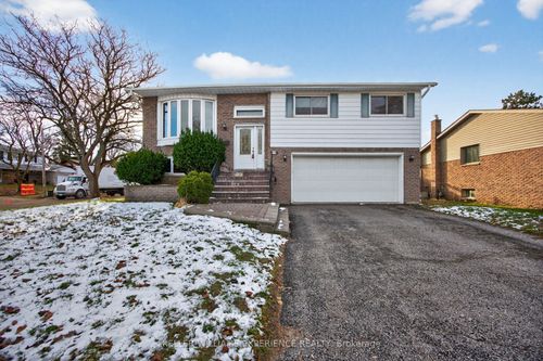 19 Debra Cres, Barrie, ON, L4N3T2 | Card Image