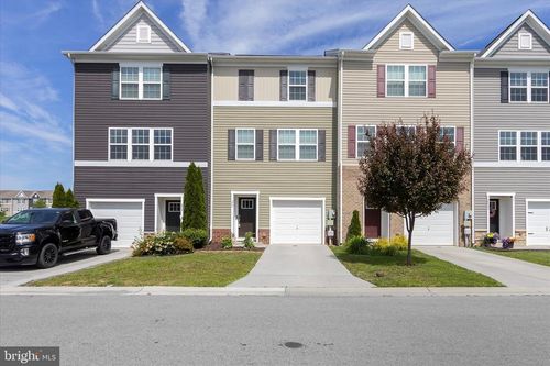 277 Magellan Dr, MARTINSBURG, WV, 25404-4006 | Card Image
