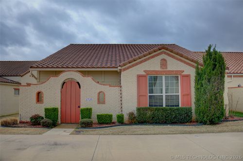 3735 Austin St, Broken Arrow, OK, 74011-1518 | Card Image