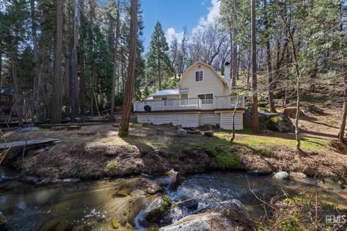 45423 Poso Park Dr, Posey, CA, 93260-9745 | Card Image