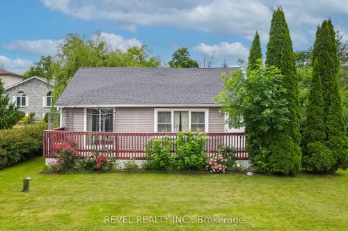 779 Lennox Ave, Keswick, ON, L4P3E9 | Card Image