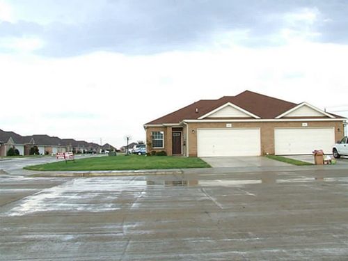 424 Blake Ln, Midlothian, TX, 76065-9408 | Card Image