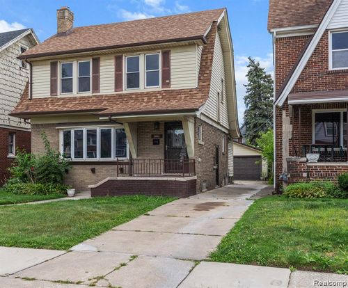 2681 Burlingame St, Detroit, MI, 48206-1431 | Card Image