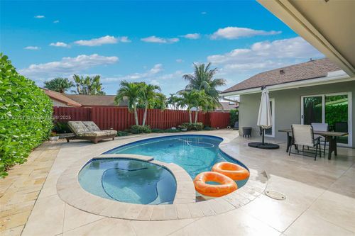 16780 Redwood Way, Weston, FL, 33326-1511 | Card Image