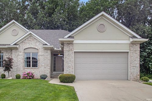 209 River Park Dr, Middlebury, IN, 46540-8782 | Card Image