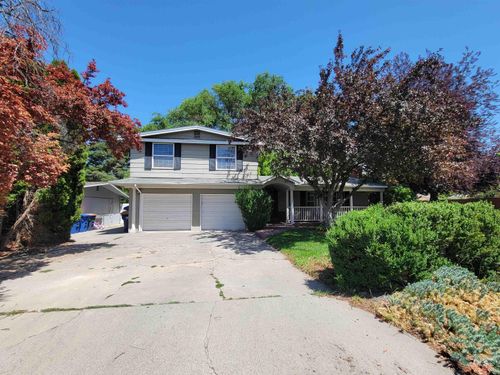 706 Sunrise Blvd N, Twin Falls, ID, 83301-4245 | Card Image