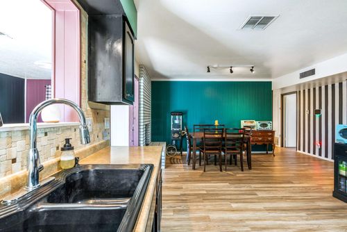 613 Jane St Ne, Albuquerque, NM, 87123-1324 | Card Image