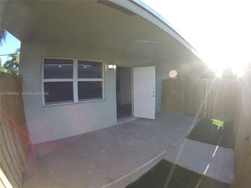 apt-1-1204 Ne 5th Ter, Fort Lauderdale, FL, 33304-4927 | Card Image