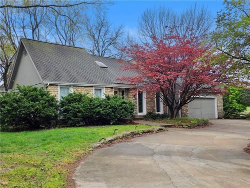 1901 E Frontier Ln, Olathe, KS, 66062-2344 | Card Image