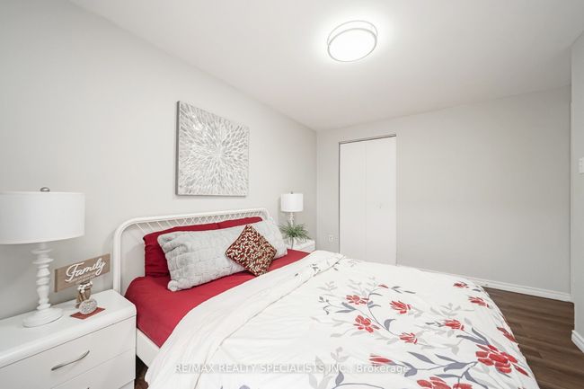 308 Fleetwood Cres, Condo with 4 bedrooms, 2 bathrooms and 2 parking in Brampton ON | Image 25