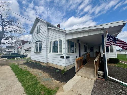 1210 Hazel St, Fremont, OH, 43420-2013 | Card Image