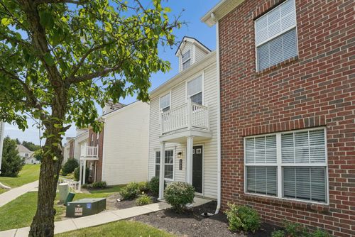 2048 Opal St, Reynoldsburg, OH, 43068-8257 | Card Image