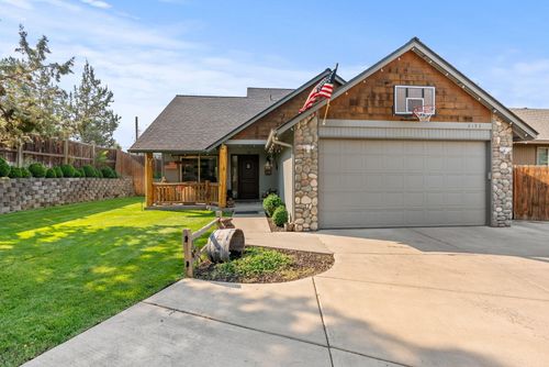 2193 Ne Castle Ave, Bend, OR, 97701-8768 | Card Image
