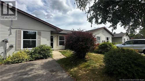 35 Wallace Crt, Sussex, NB, E4E2C7 | Card Image