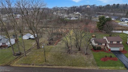 4707 Eastland Ave, Louisville, OH, 44641-9303 | Card Image