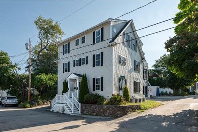 C - 5 Pleasant Street, Condo with 2 bedrooms, 2 bathrooms and null parking in Kittery ME | Image 1