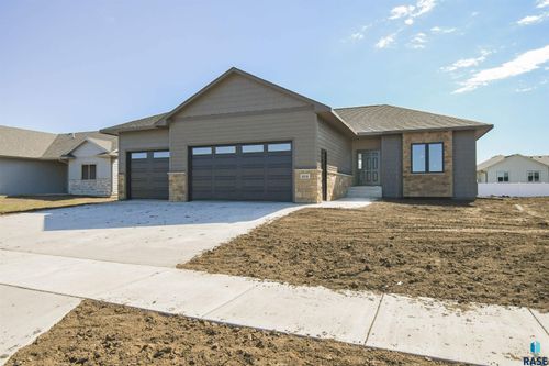 818 Almond Ave Avenue, Harrisburg, SD, 57032 | Card Image