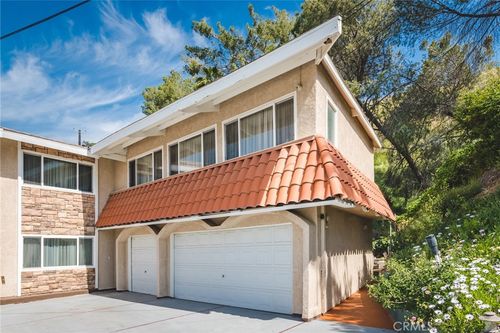 back-500 N Sunset Canyon Dr, Burbank, CA, 91501 | Card Image