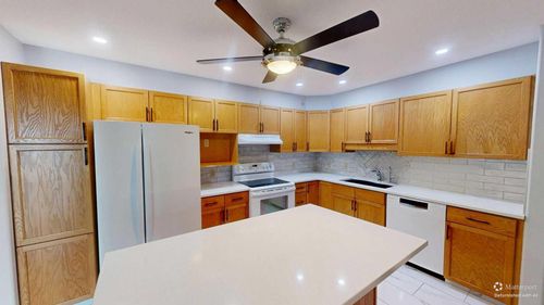 203-75 1 Ave S, Lethbridge, AB, T1J4R2 | Card Image