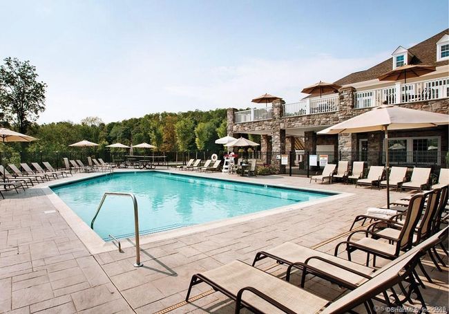 7 - 7 Shawe St, Condo with 3 bedrooms, 3 bathrooms and null parking in Danbury CT | Image 30