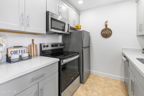 184-7126 N 19th Ave, Phoenix, AZ, 85021-8521 | Card Image