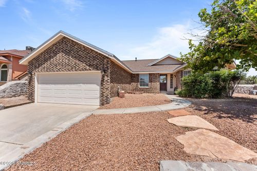 919 Stagecoach Dr, Las Cruces, NM, 88011-9095 | Card Image