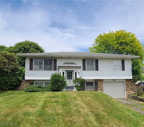 50435 Cindy Dr, Saint Clairsville, OH, 43950-9162 | Card Image