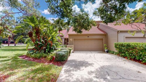 10 Woodridge Cir, OLDSMAR, FL, 34677-2334 | Card Image