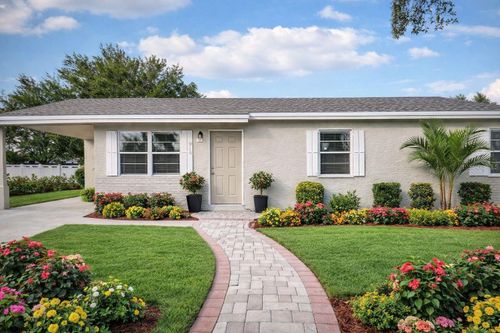 913 Se 8th St, Stuart, FL, 34994-5602 | Card Image