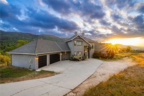 23161 Lakeview Drive, Tehachapi, CA, 93561 | Card Image