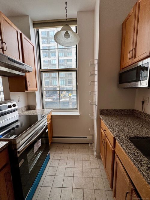 407-124 Court St, New Haven, CT, 06511-6925 | Card Image